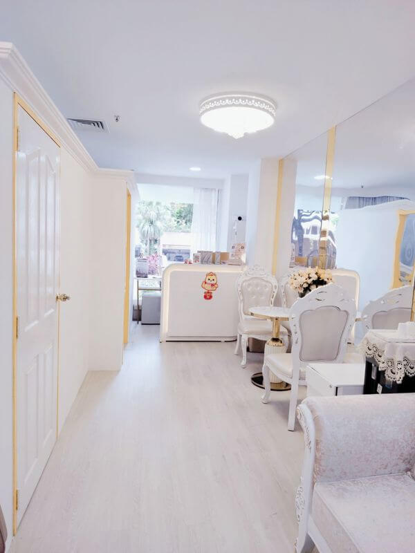 Business beauty salon for take over 19k