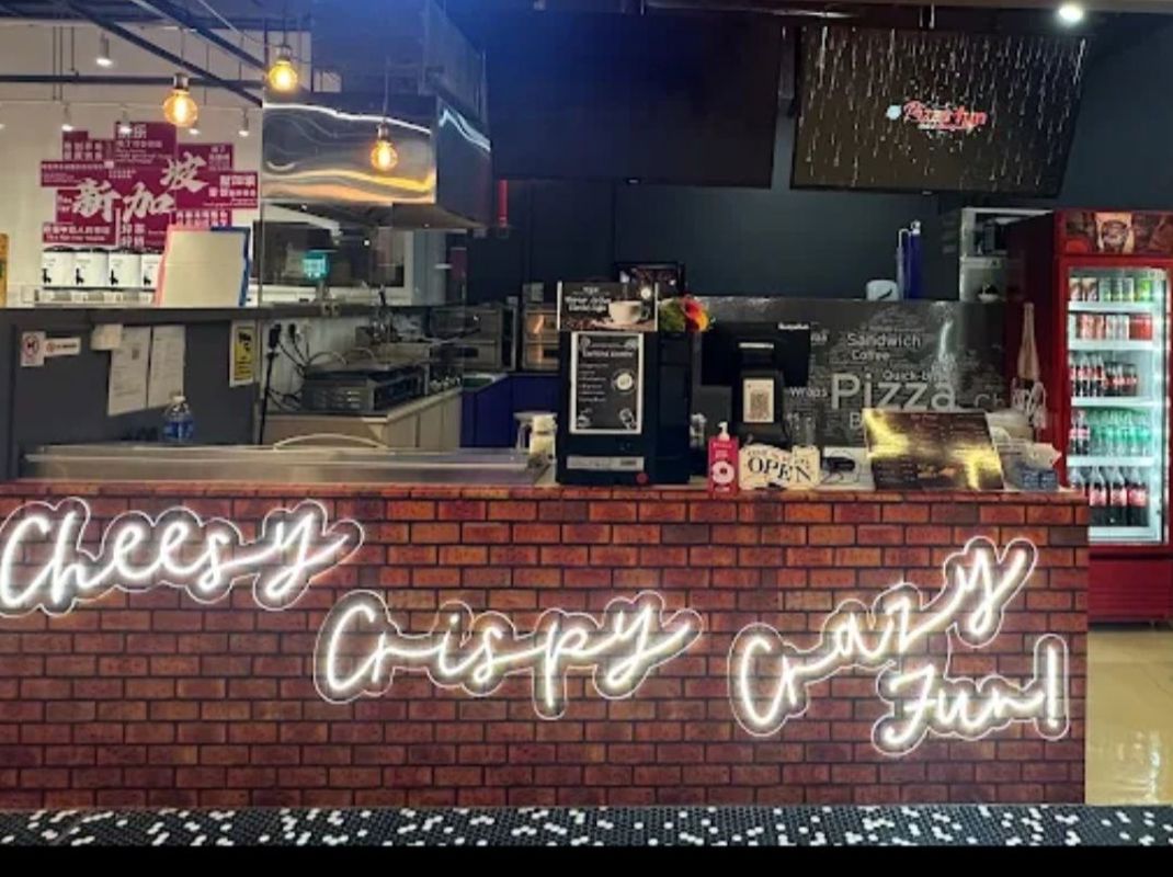 Takeover Opportunity: Modern Pizza Takeaway Kiosk