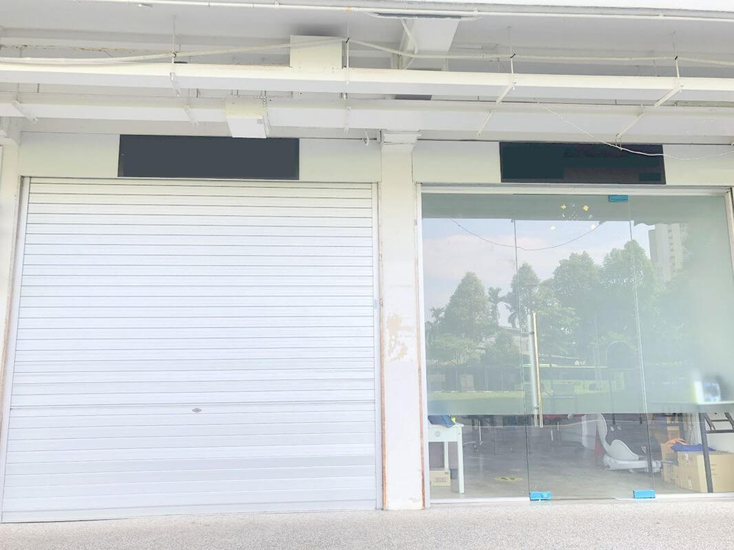 HDB Office/Shop For Takeover/Rent Near Redhill MRT In between 2 coffeeshops 