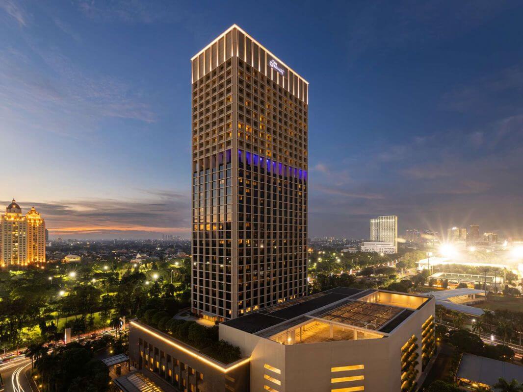 4 Stars Premium Hotel in Batam looking for take over! Located at the heart of Nagoya