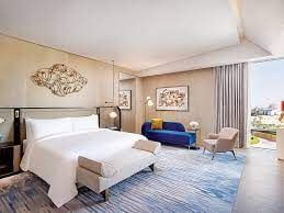 4 Stars Premium Hotel in Batam looking for take over! Located at the heart of Nagoya