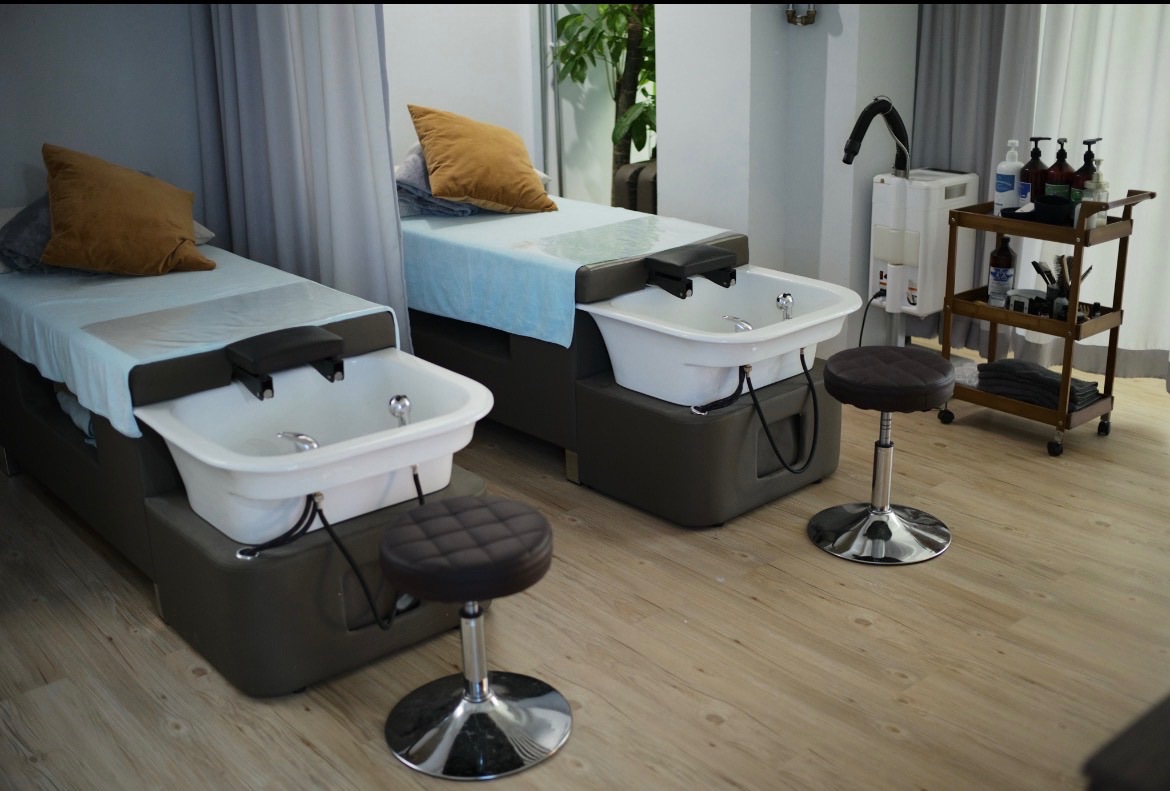 Japanese Owner Hair Salon Take Over