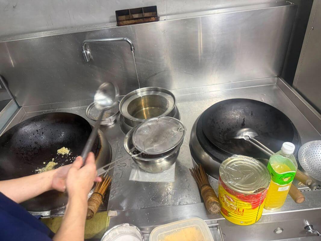 🍜 Chinese Restaurant For Sale – Prime Raffles Place Location 🍜