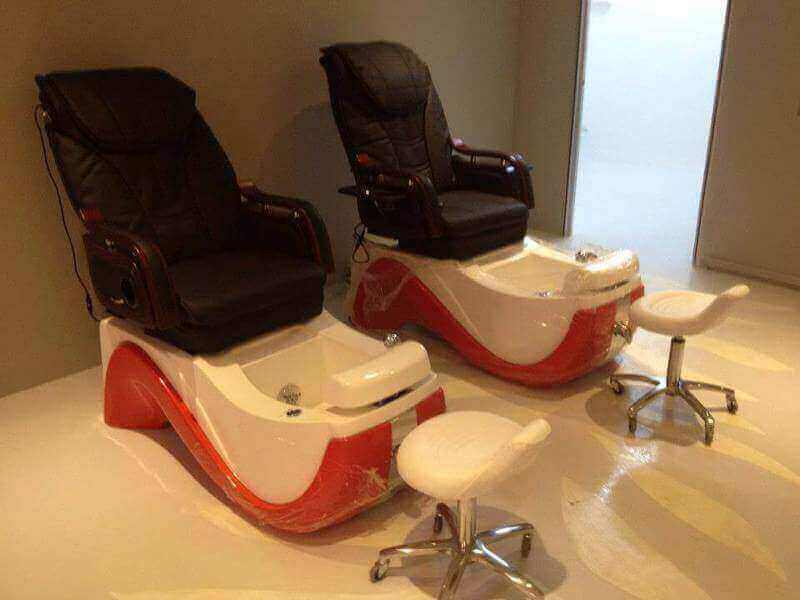 (Expired)Established Hair Salon / Beauty Parlor / Nail Bar For Sale