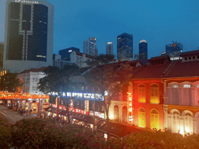 稀有牛車水(新加坡)有地保留三層樓店屋! 地契999 Years! 近 Mrt! 外僑可購! 有租约！請連络中介 Violet 面談!