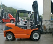 Factories 5565 Square Feet+ Profitable Forklift Services & Solid Tyre Wholesale Business For Sale! image 4