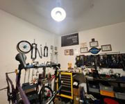 High-End Boutique Bicycle Shop For Sale: Profits Guaranteed! image 6