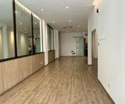 Highly Sought-After F&B Ground Floor Shophouse In Prime Bugis / City Hall. For Lease. image 4