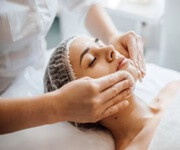 Franchise Opportunity: Renowned Express Facial Business Takeover