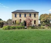 Sea Change Schouten House Swansea Heritage Elegance Character Building 7BR Ensuite, Multiple Living