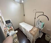 Beauty Salon For Takeover. Beautifully Furnished And Renovated Ready For Operation image 11